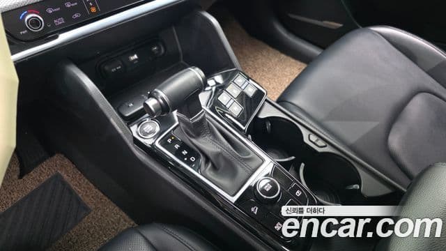 Kia Sportage 2022 — ფოტო 9/20