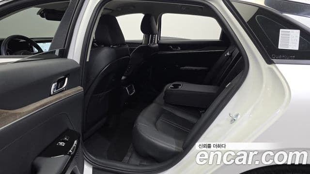 Kia K5 2021 — фото 12 из 20