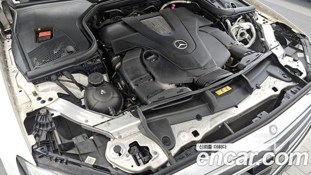 Mercedes-Benz E-Class 2018 — ფოტო 6/20