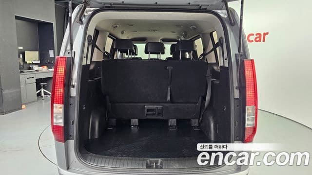 Hyundai Staria 2022 — фото 20 из 20