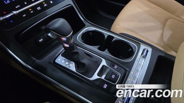 Kia Carnival 2023 — Фото 9/20