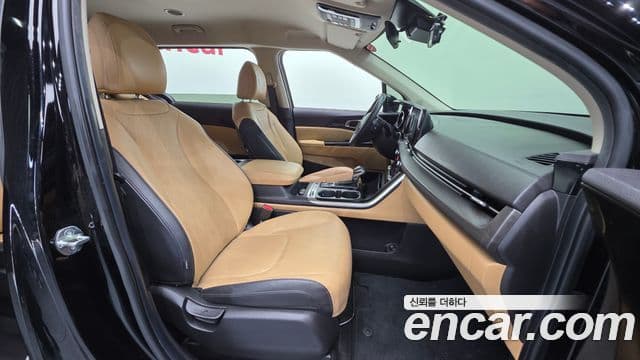 Kia Carnival 2023 — Фото 10/20