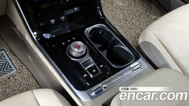 Kia Carnival 2021 — Фото 9/20