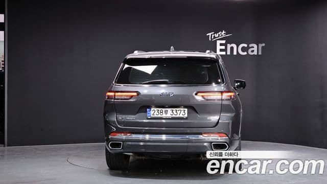 Jeep Grand Cherokee 2022 — Фото 4/20