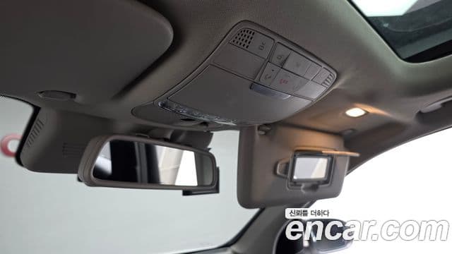 Mercedes-Benz GLC-Class 2019 — Şəkil 19/20