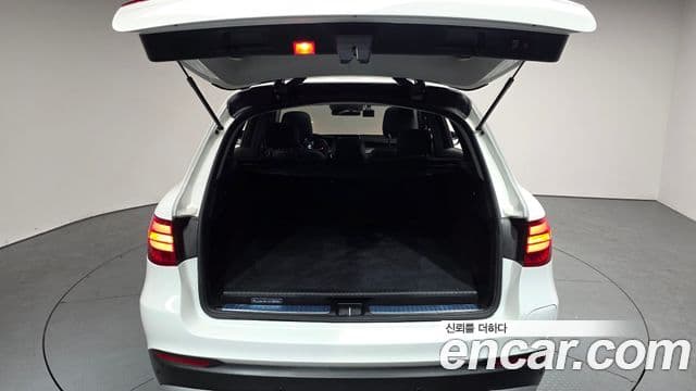 Mercedes-Benz GLC-Class 2019 — Şəkil 20/20