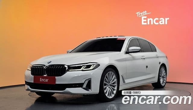 BMW 5 Series 2022 — Фото 1/20