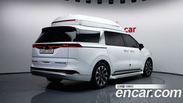 Kia Carnival 2021 — Фото 2/20