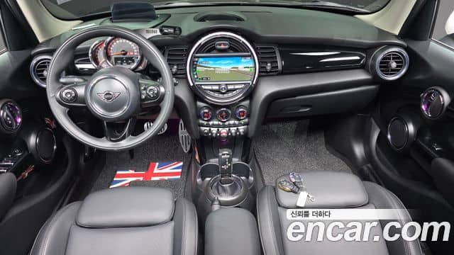 Mini Cooper, 2020