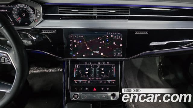 Audi A8 2021 — Şəkil 15/20