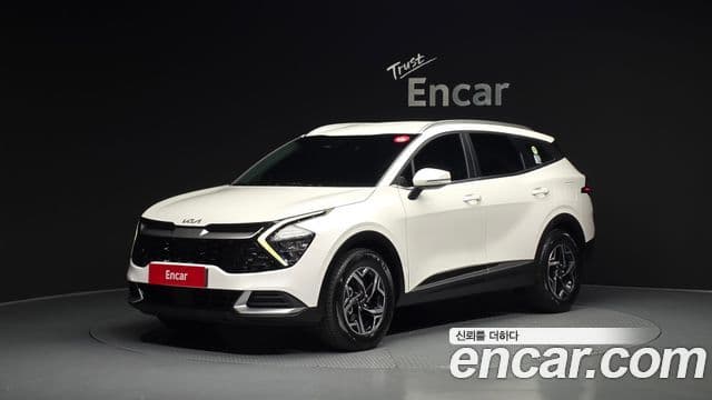 Kia Sportage 2022 — Фото 1/20