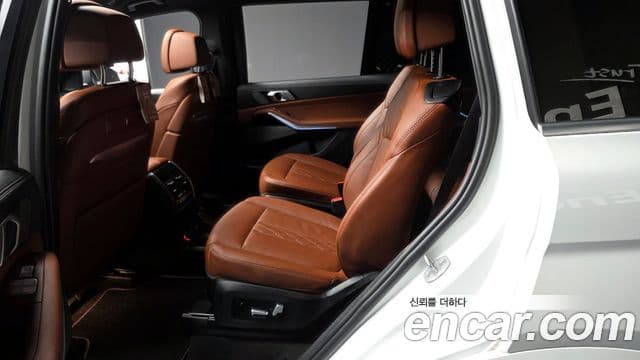 BMW X7 2024 — Photo 31/34