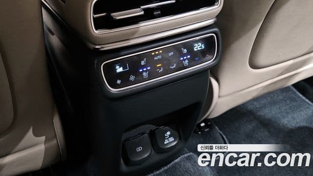 Genesis GV80 2023 — Şəkil 19/20
