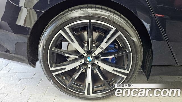 BMW 5 Series 2024 — ფოტო 5/20