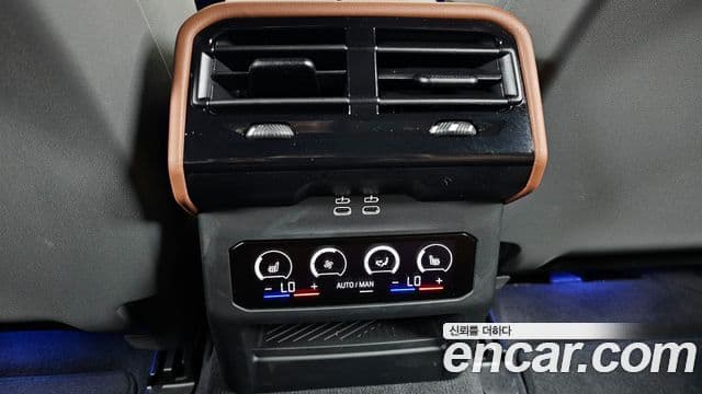 BMW 5 Series 2024 — ფოტო 18/20