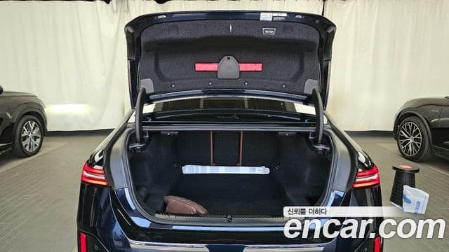 BMW 5 Series 2024 — ფოტო 20/20