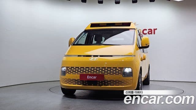 Hyundai Staria 2025 — ფოტო 3/20