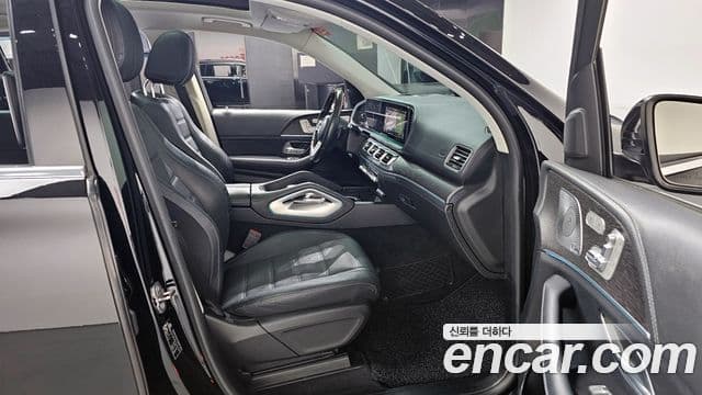 Mercedes-Benz GLS-Class 2020 — Photo 14/32
