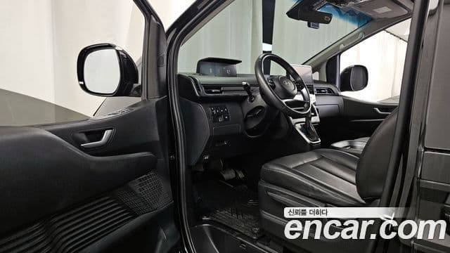 Hyundai Staria 2024 — ფოტო 10/20