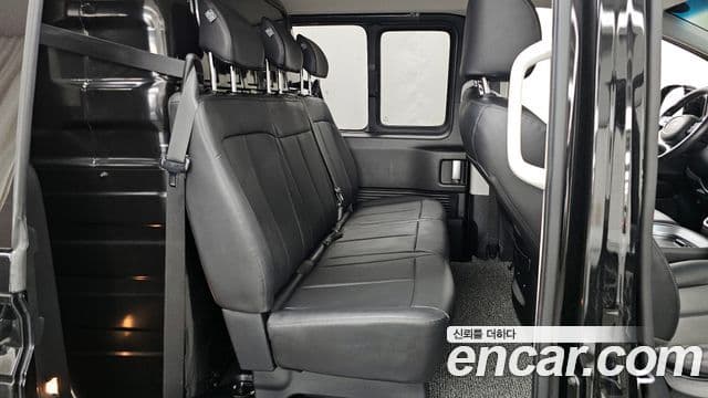 Hyundai Staria 2024 — ფოტო 12/20