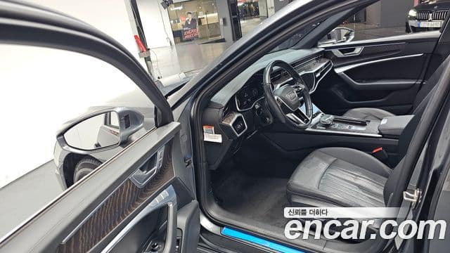 Audi A6 2021 — фото 10 из 20