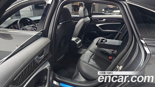 Audi A6 2021 — фото 12 из 20