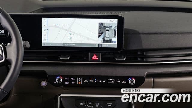 Kia Carnival 2024 — ფოტო 14/20