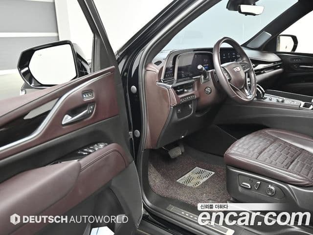 Cadillac Escalade 2023 — ფოტო 11/20