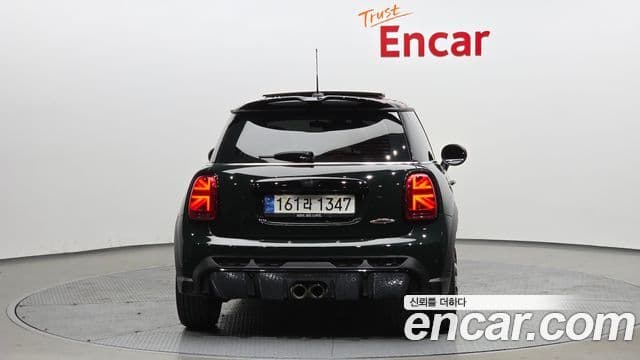 Mini Cooper S 2022 — ფოტო 3/20