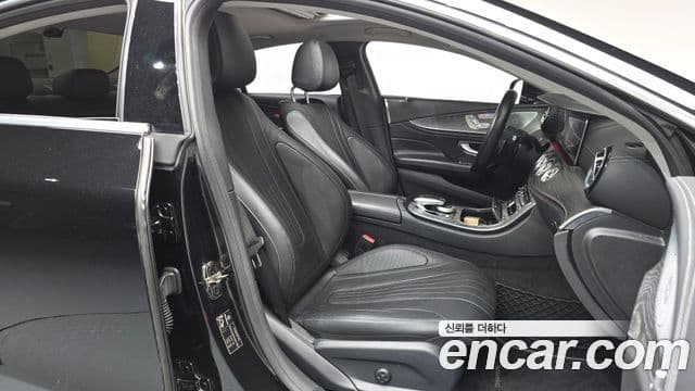 Mercedes-Benz CLS-Class 2019 — фото 11 из 20