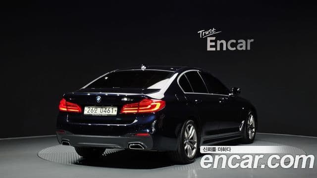 BMW 5 Series 2019 — Şəkil 2/20