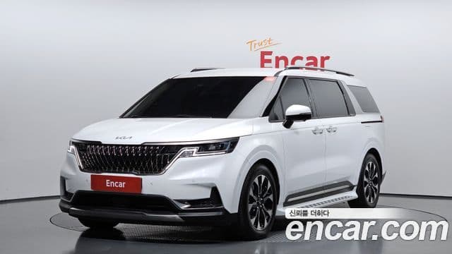 Kia Carnival 2023 — Фото 1/20