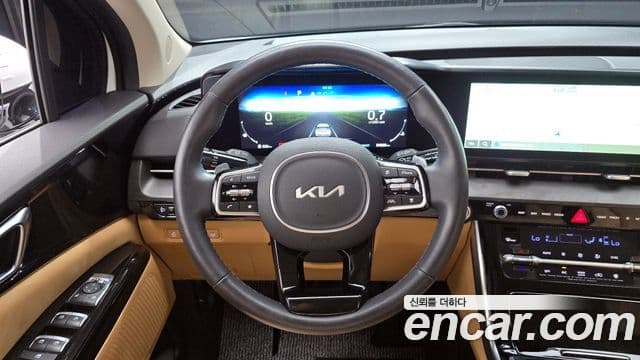 Kia Carnival 2023 — Фото 13/20