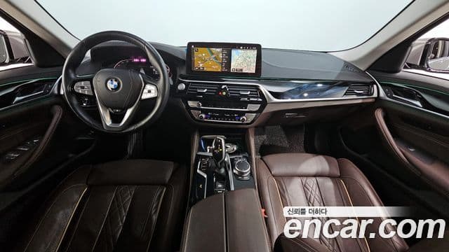 BMW 5 Series 2022 — Şəkil 7/20