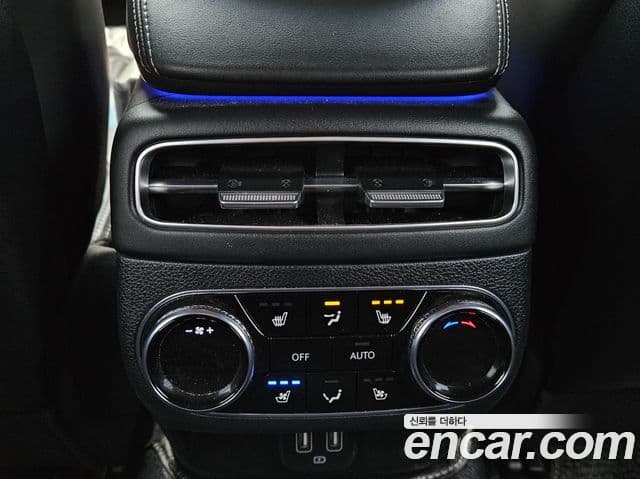 Genesis GV70 2021 — фото 16 из 20