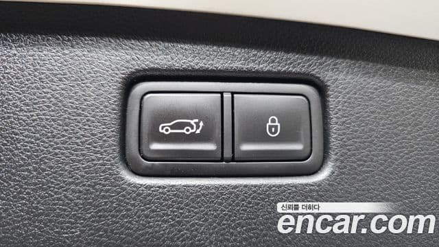 Genesis GV70 2024 — ფოტო 19/20