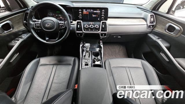 Kia Sorento 2021 — ფოტო 7/20