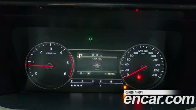 Kia Sorento 2021 — ფოტო 8/20