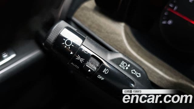 Kia Sorento 2021 — ფოტო 18/20