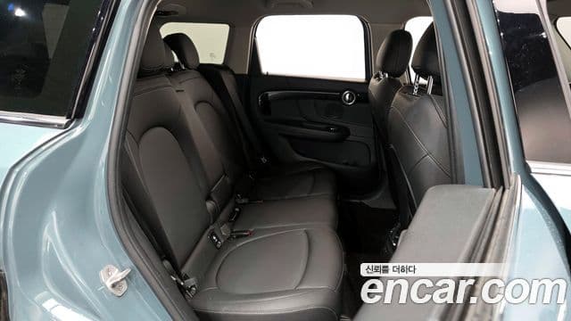 Mini Cooper Countryman 2023 — фото 11 из 20