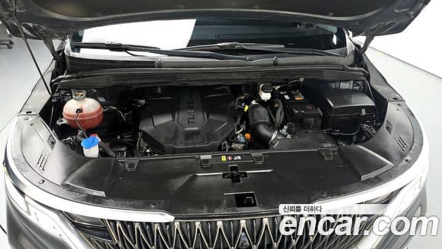 Kia Carnival 2020 — фото 6 из 20