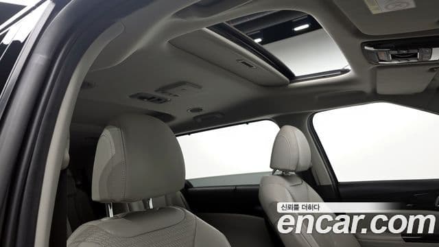 Kia Carnival 2020 — фото 16 из 20
