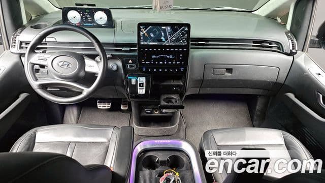 Hyundai Staria 2023 — фото 7 из 20