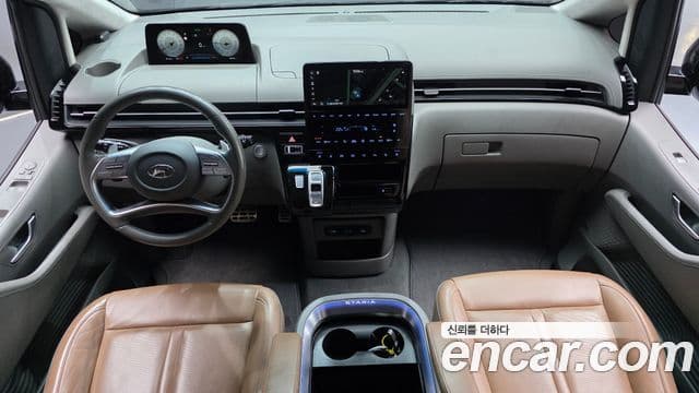 Hyundai Staria 2021 — фото 7 из 20