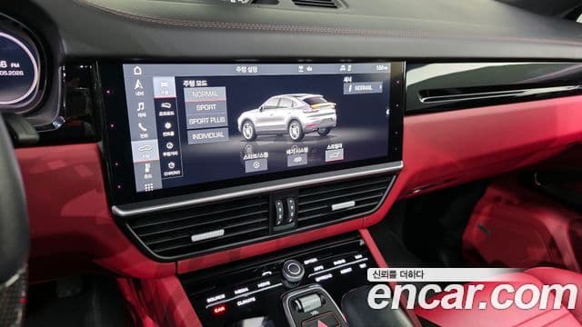 Porsche Cayenne 2020 — Фото 16/20