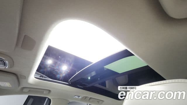 Volvo XC90 2019 — ფოტო 18/20