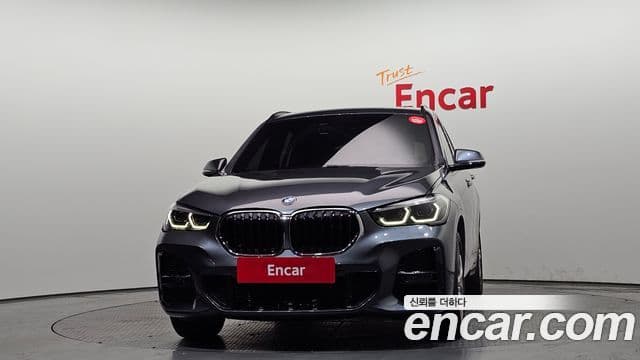 BMW X1 2021 — Фото 3/20