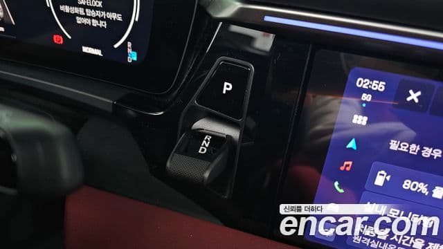 Porsche Macan EV 2025 — Photo 11/20