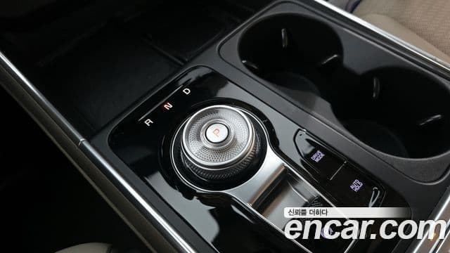 Kia Carnival 2024 — Şəkil 9/20