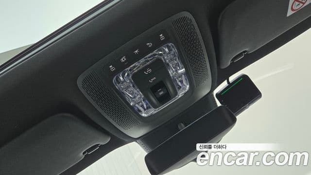 Mercedes-Benz GLB-Class 2025 — фото 17 из 17